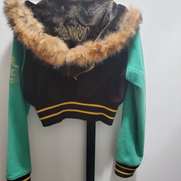 Vintage 2004 Rocawear Varsity Jacket with detachable fur hood - Picture 8 of 12